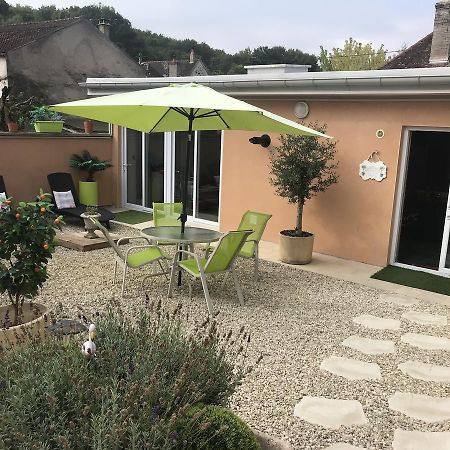Вилла Loft L Atelier De Jacques Pres De Chablis Villy  Экстерьер фото