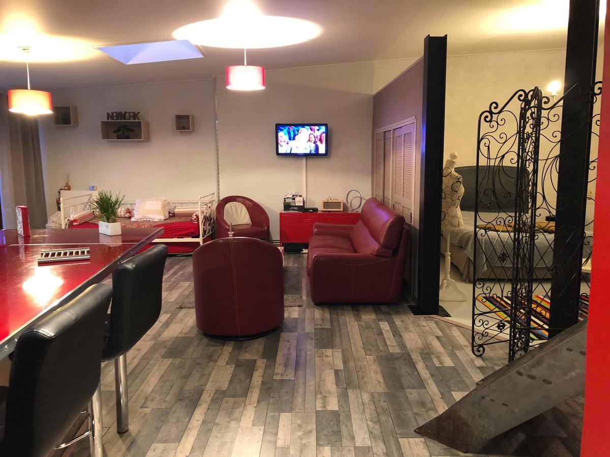 Вилла Loft L Atelier De Jacques Pres De Chablis Villy  Экстерьер фото