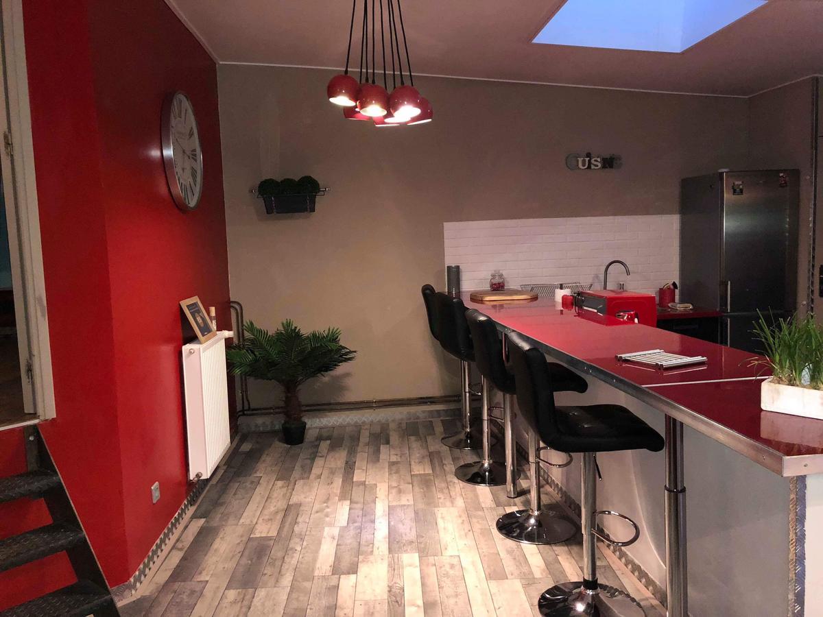Вилла Loft L Atelier De Jacques Pres De Chablis Villy  Экстерьер фото