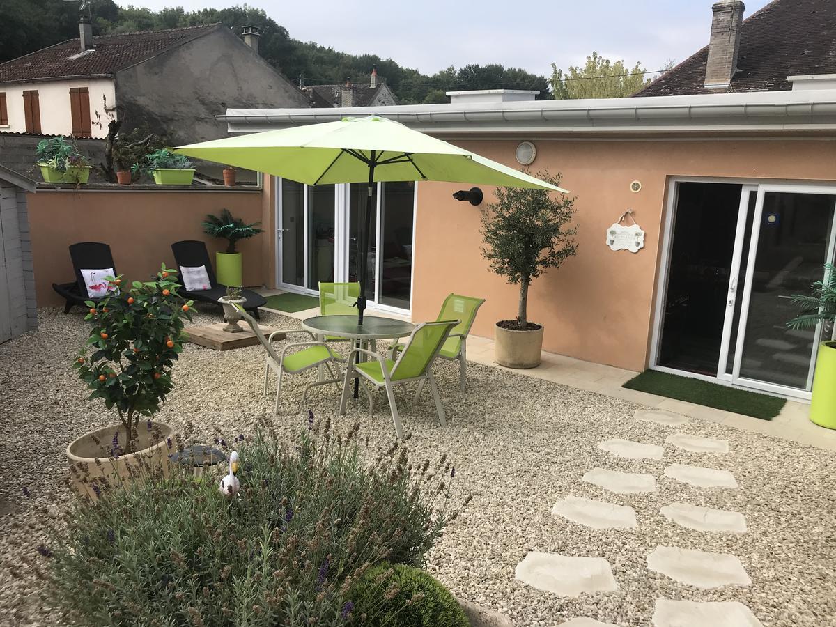 Вилла Loft L Atelier De Jacques Pres De Chablis Villy  Экстерьер фото