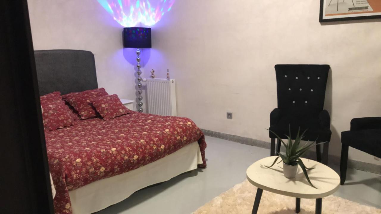 Вилла Loft L Atelier De Jacques Pres De Chablis Villy  Экстерьер фото