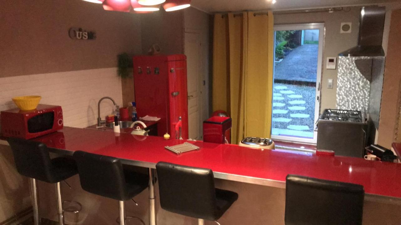 Вилла Loft L Atelier De Jacques Pres De Chablis Villy  Экстерьер фото